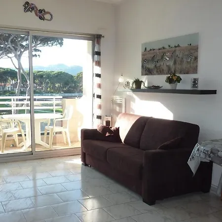 Résidence Bona, Vue Hippodrome Et Mer, Clim Appartement *