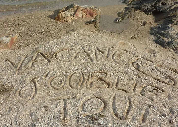Bona, Vue Hippodrome Et Mer, Clim Apartman Hyères