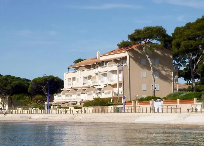 Bona, Vue Hippodrome Et Mer, Clim Hyères