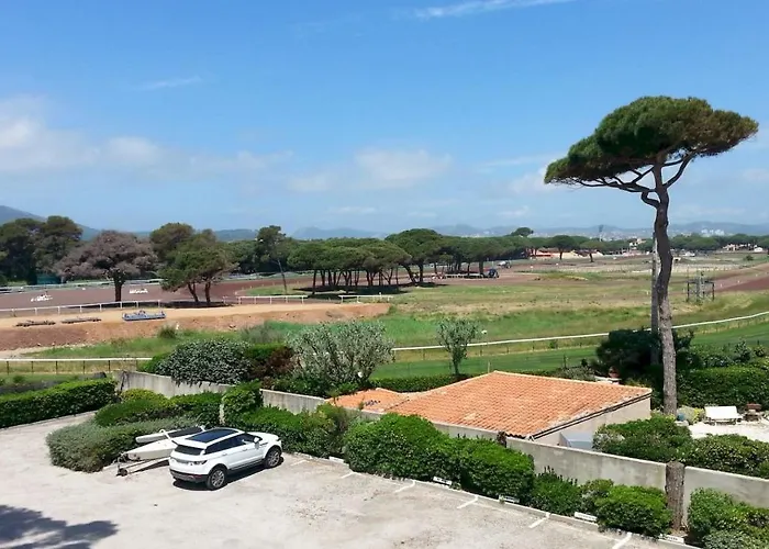 Bona, Vue Hippodrome Et Mer, Clim *